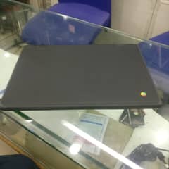 Lenovo Chromebook touch screen 360 4 ram 32 storage