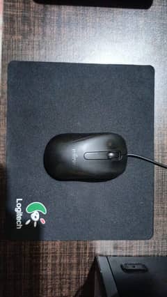 fugitsu Mose + Logitech mouse