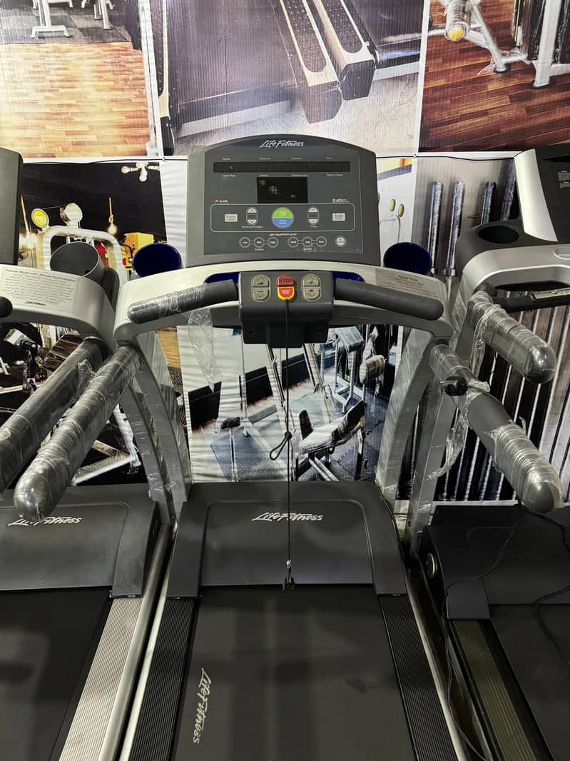 TREADMILL / RUNNING MACHINE / WALKING MACHINE / ELETCTRIC TREADMILL 9
