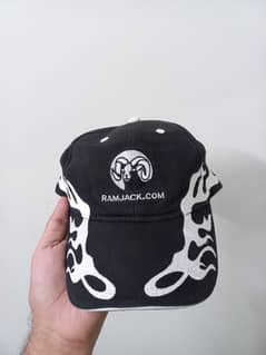 caps