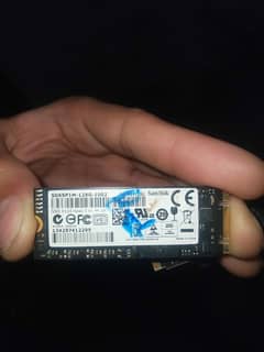 SanDisk 128GB SSD