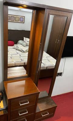 Used dressing table for sale in a good condition