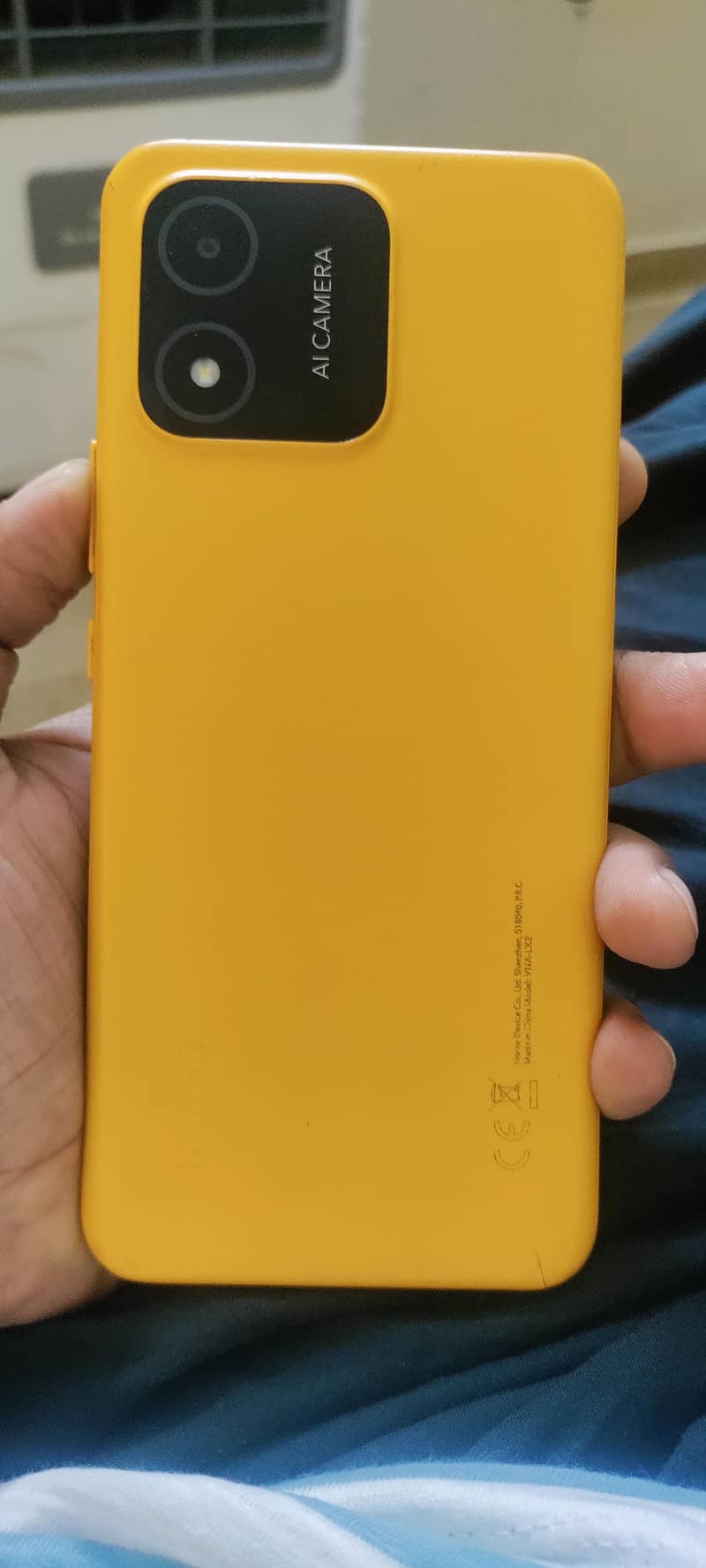 Good condition phone in less price 0