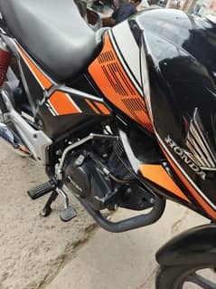 HONDA CB150F