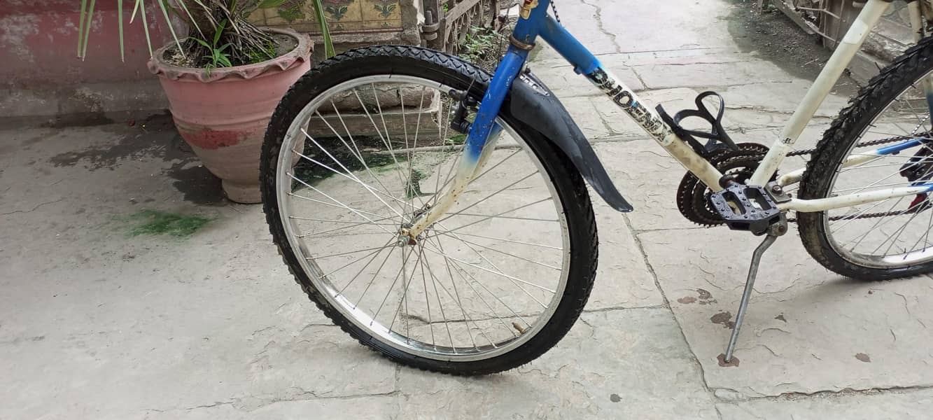 6 speed Cycle good condition 1