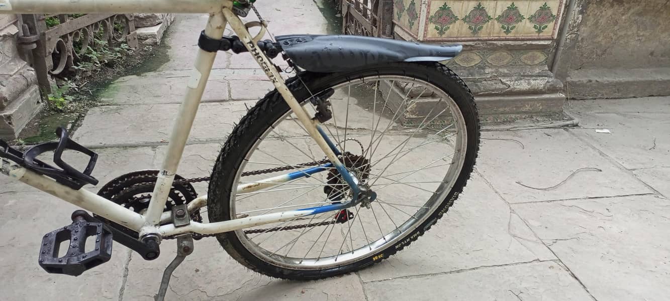 6 speed Cycle good condition 2