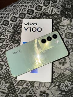Vivo y100
