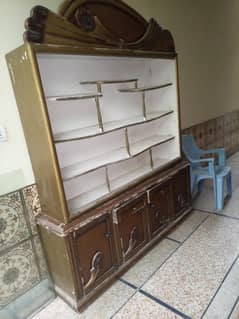 SHOW CASE WITH GUD CONDITION