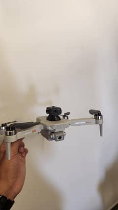 E88S Dual Wifi Camera brushless motor foldable drone without battery