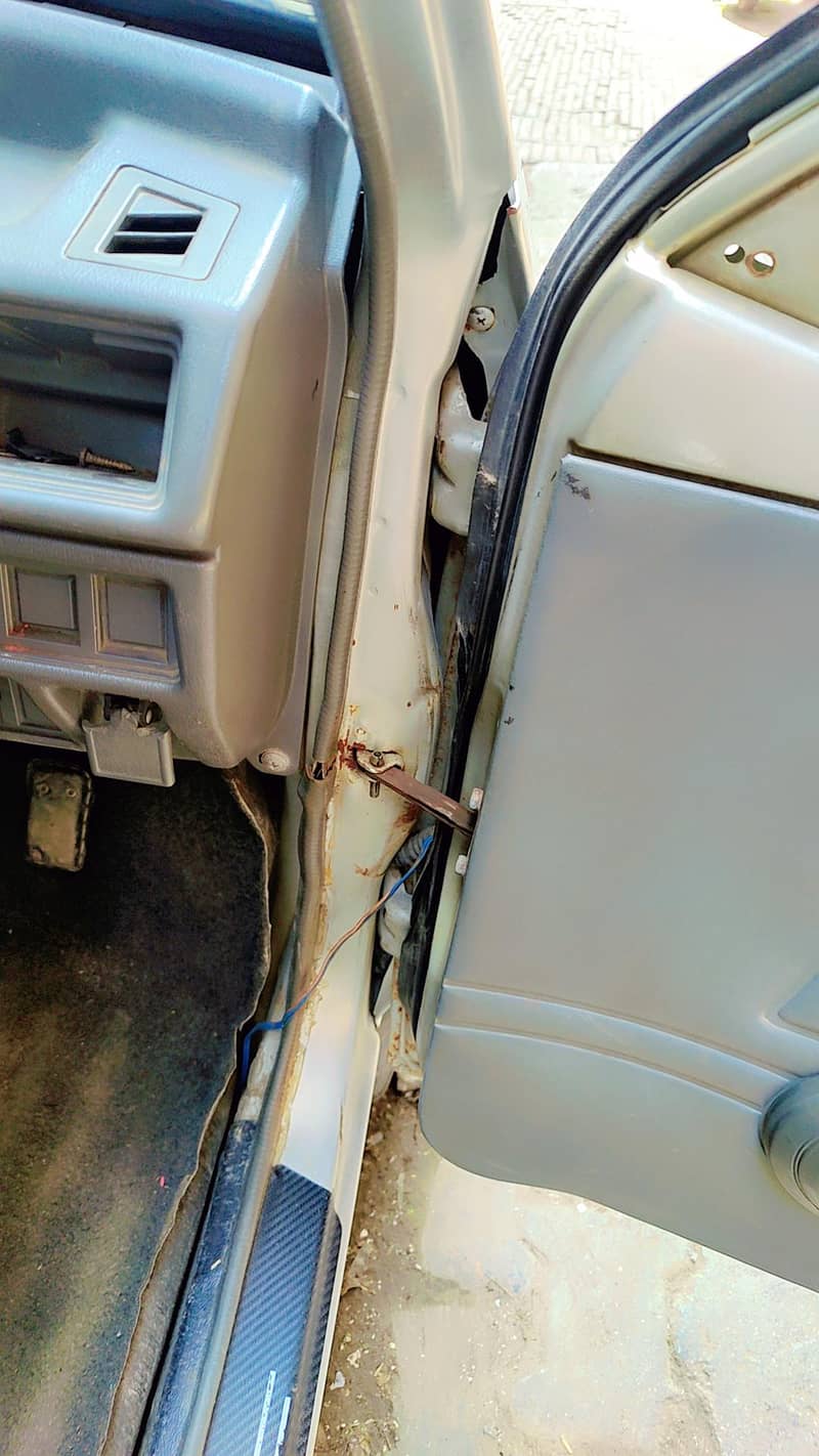 mehran VXR 17A model neat and clean enjun waterdroping new condition 5