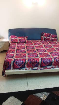 king bed