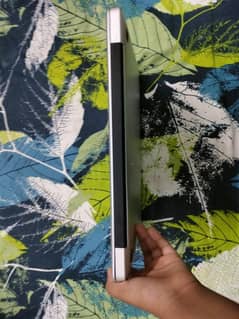 Macbook pro for sale 10/10 condition