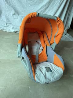 Baby Carry Cot, Bathing seat & Tub