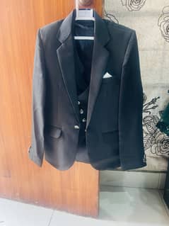 1)  3piece coat , 1) prince coat , 1) wascoat 1)coat suit 1)sherwani