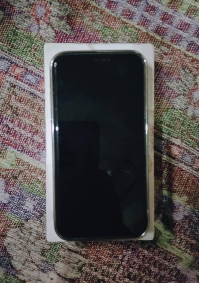 Iphone XR Non PTA Factory Unlock with Box 9