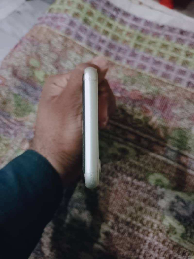 Iphone XR Non PTA Factory Unlock with Box 11