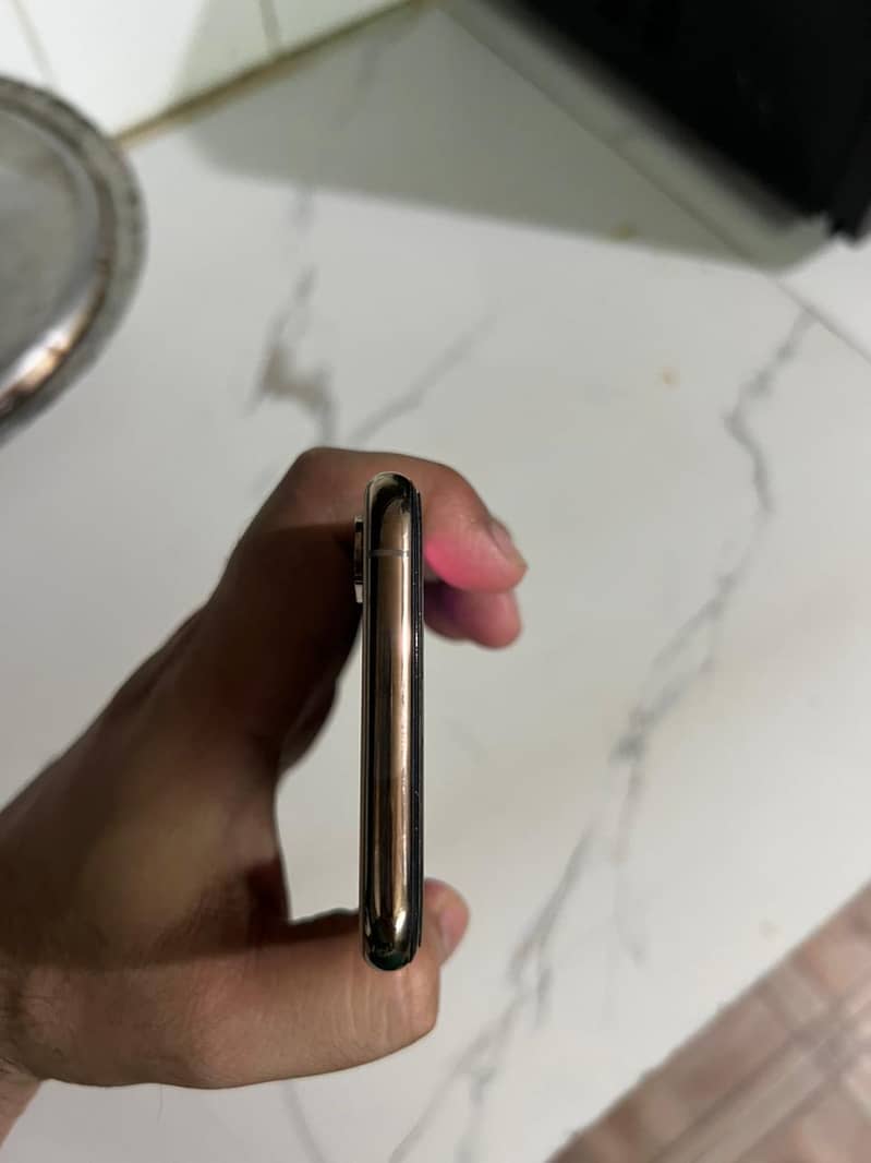 iphone XS factory unlock 0