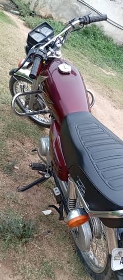 Honda 125 2021 model for sale. whatsapp number =03495948565