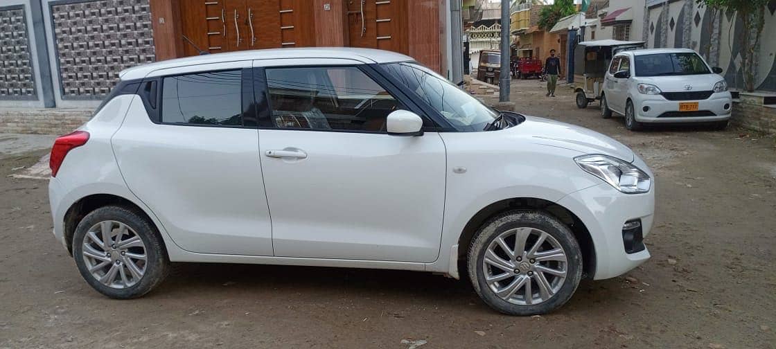 Swift 2023 gl cvt auto 2