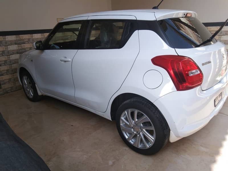 Swift 2023 gl cvt auto 3