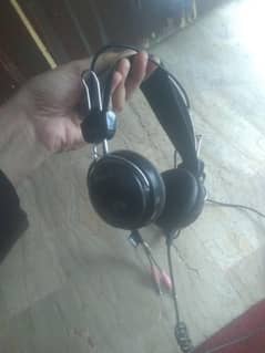 wired headphone