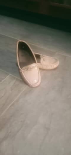 new and pure leather shose is wating for you staylo pure and orignal