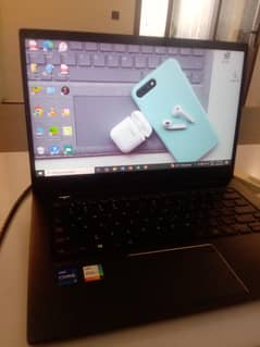 core i7 11th generthion laptop 32Gb DDR 5 Ram 256GB nvem ssd