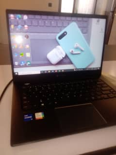 core i7 11th generthion laptop 32Gb DDR 5 Ram 256GB nvem ssd