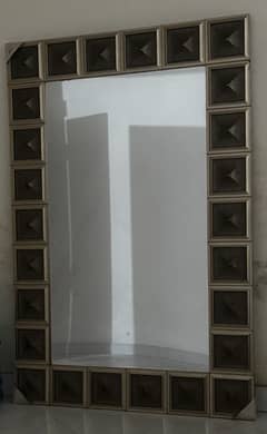 Wall mirror