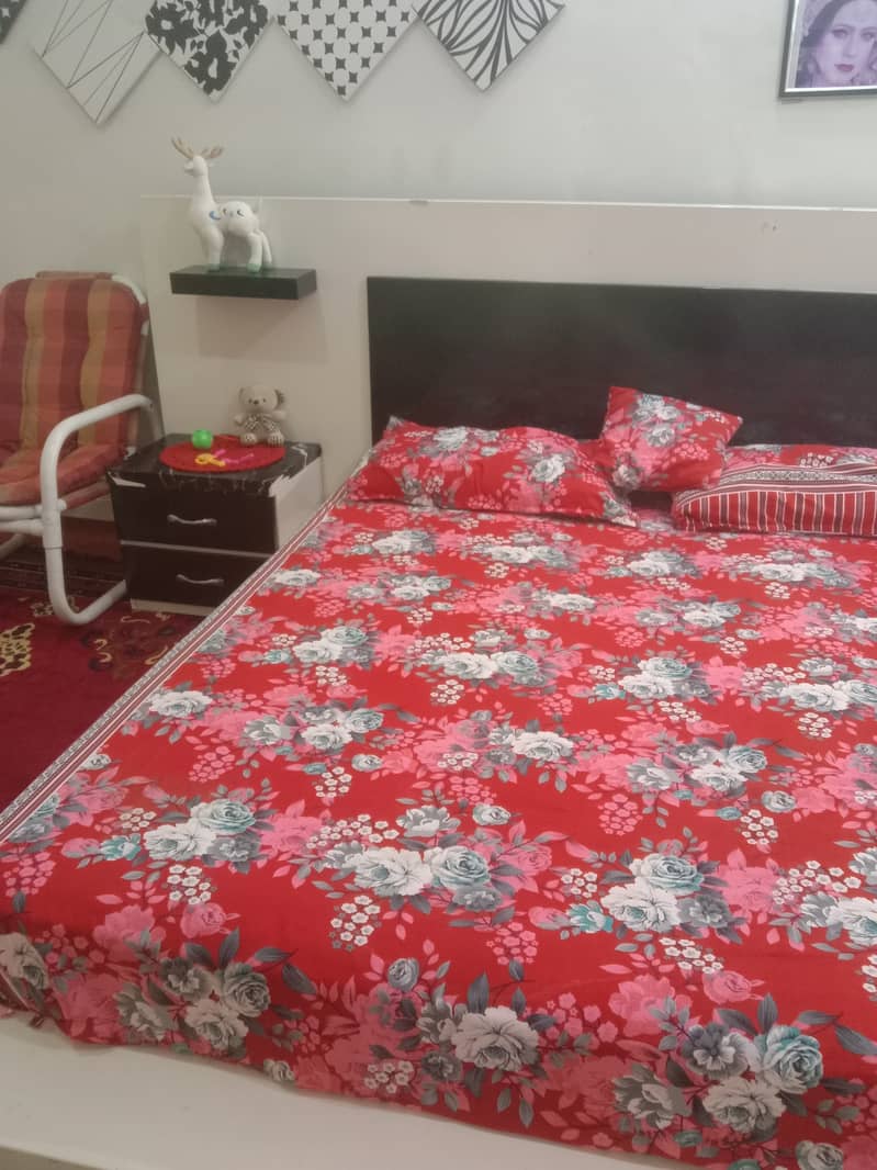 Double bed with 2 side tables and dressing and TV table 2