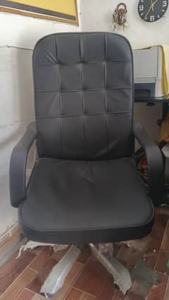 Office Revolving Chair