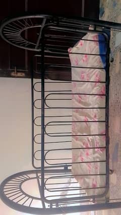 baby cot