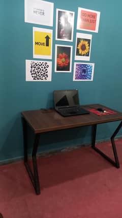 Only 1 month used Computer Table just Rs. 8000.
