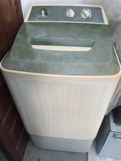 11 kg Haier washing machine in excellent condition