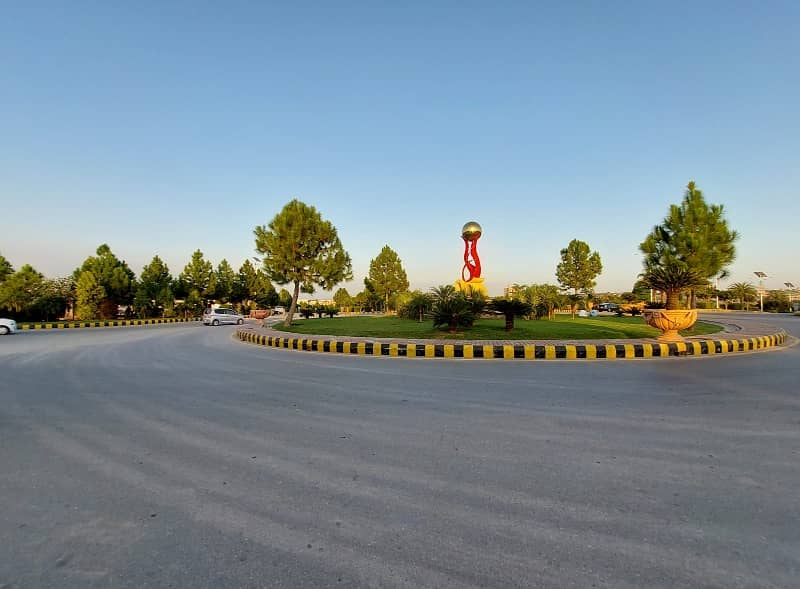 7 marla plot in gulberg residencia block H 6