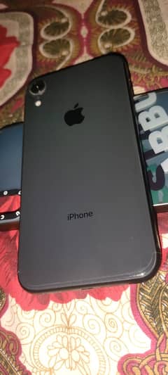 iPhone XR