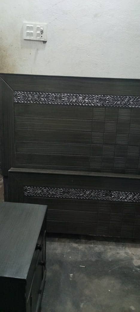 New condition bed few month use with dressing table 1