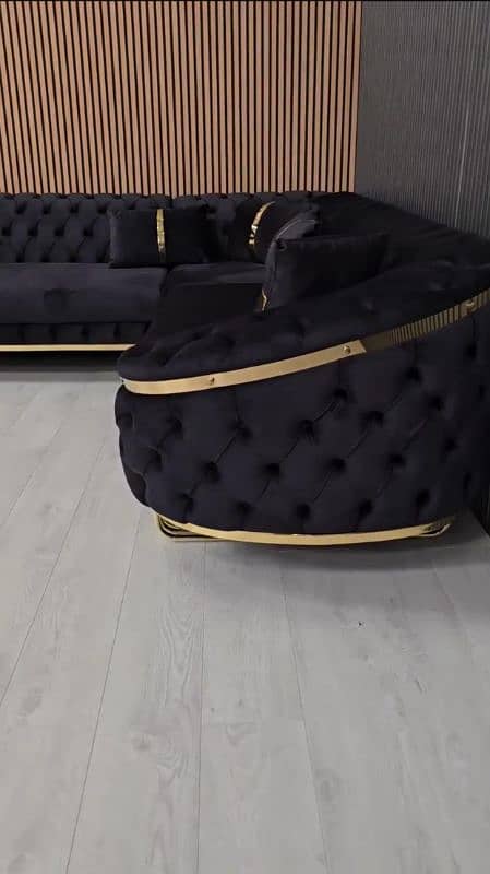L shaped new sofa with 3 tables aik price ma delivery b available 5