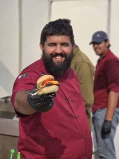 need person for smash burgers