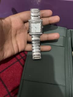 Beautiful ladies quartz watch
