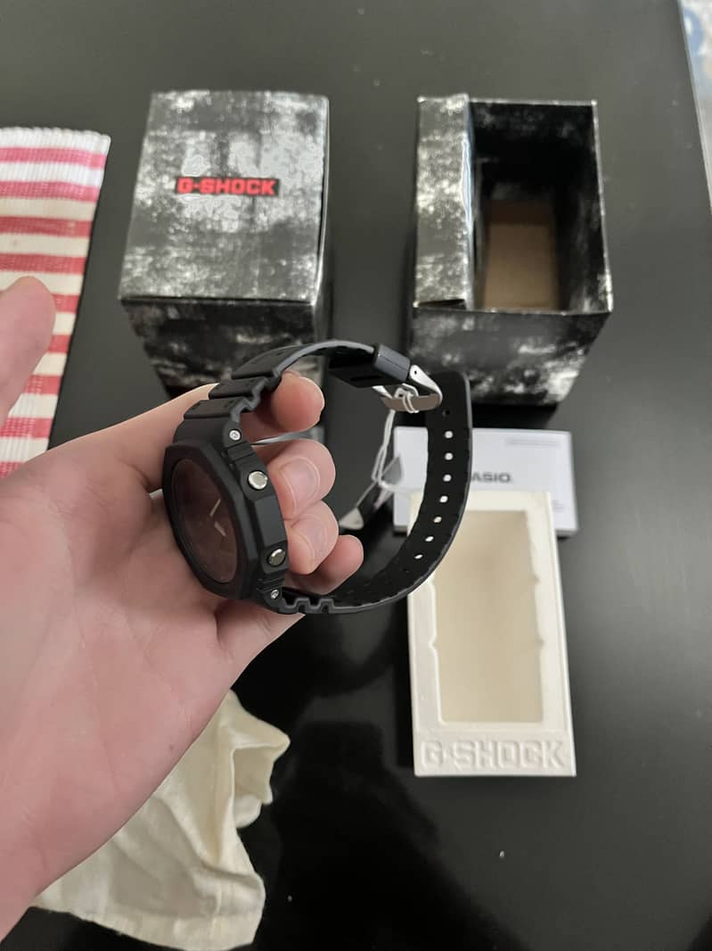 Casio G-Shock GA2100  - 1 Month Usage - 10/10 Condition 2