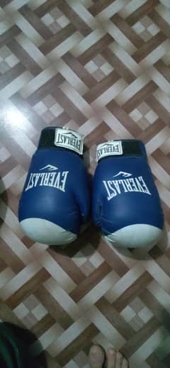 boxing glove, head  guard helmet