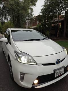 Toyota Prius S package 2024 registered ( custom auction)