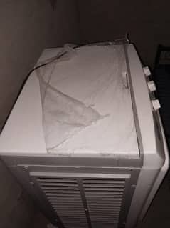 ac+dc 12 volt air cooler for sale only 5 days used box pack