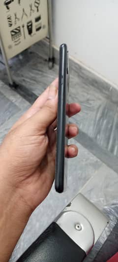 Samsung a20s. 3.32 oregnal totel phon all ok