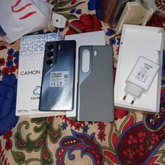 Tecno camon 40 pro