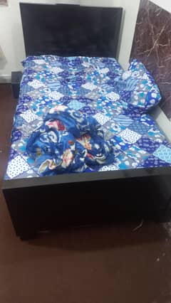 Standard sized Single bed for sale