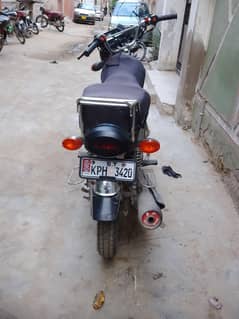 united 125