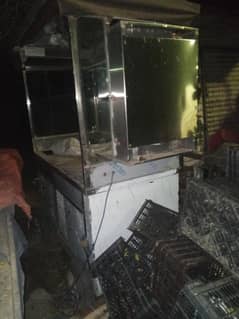 A huge size fast food counter ok with all facilities ready for work