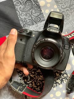 urgent sale Canon 60D with 50mm lans